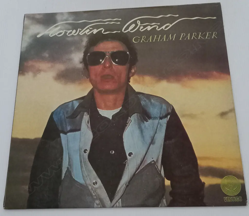 Graham Parker, Howlin Wind Image 1++